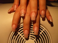 Best Nails - .